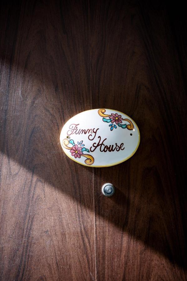 Casa Vacanze Funny House Consalvo Naples Extérieur photo